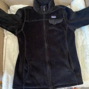 EUC Patagonia girls snap fleece jacket.
